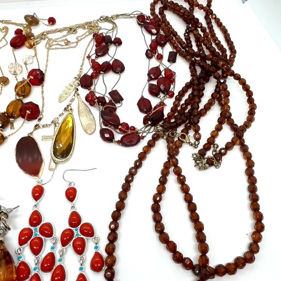 VINTAGE MODERN RED AMBER TONE MYSTERY JEWELRY LOT NECKLACES EARRINGS AVON - Picture 8 of 12